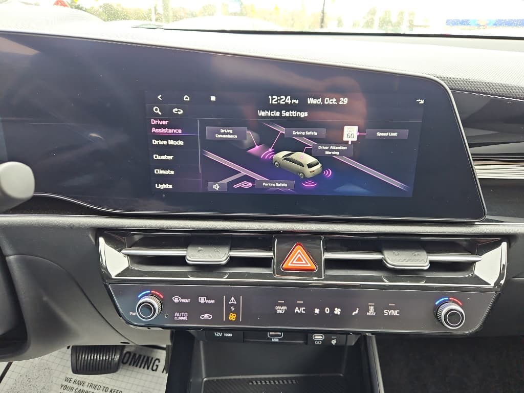 2023 Kia Niro EV view 15