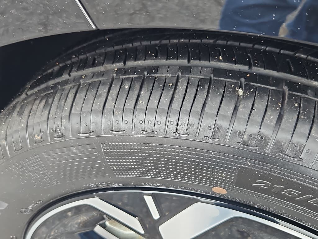 2023 Kia Niro EV view 31