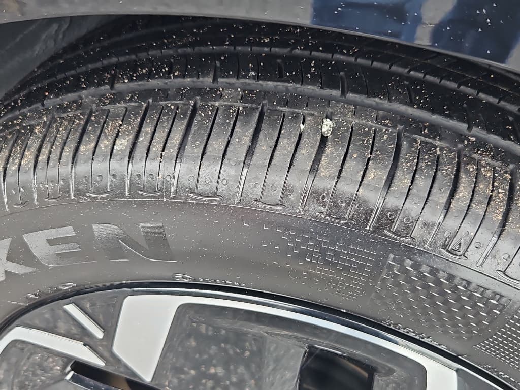 2023 Kia Niro EV view 37