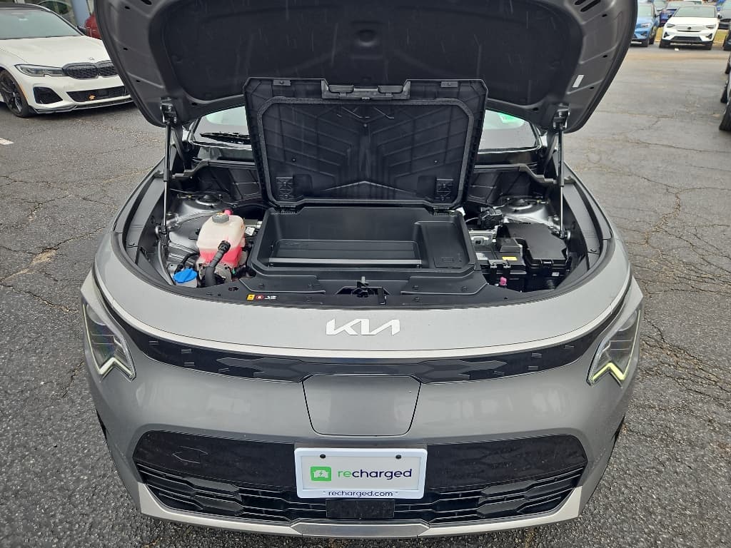 2023 Kia Niro EV view 27