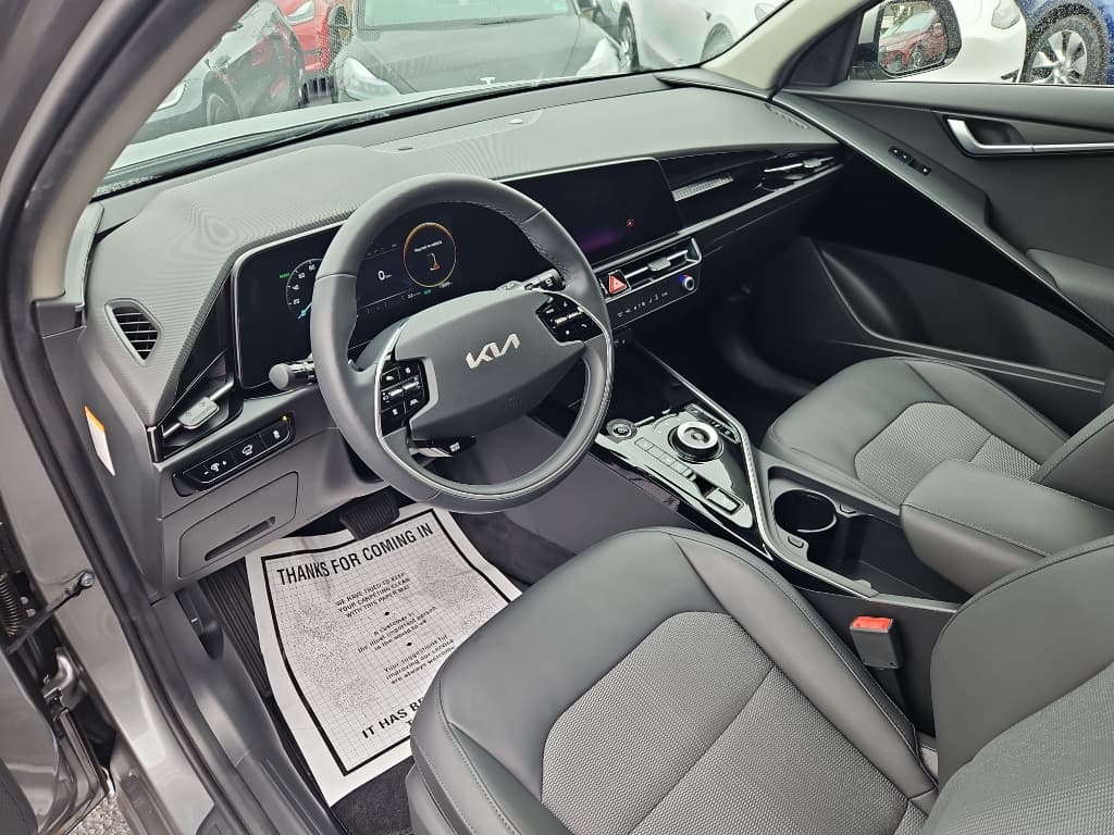 2023 Kia Niro EV view 19