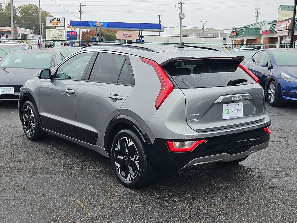 2023 Kia Niro EV view 2