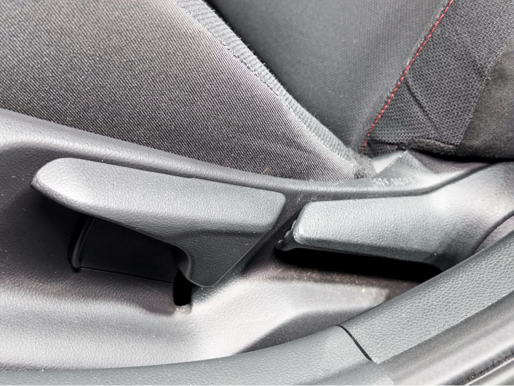 2024 Toyota Prius Prime view 6