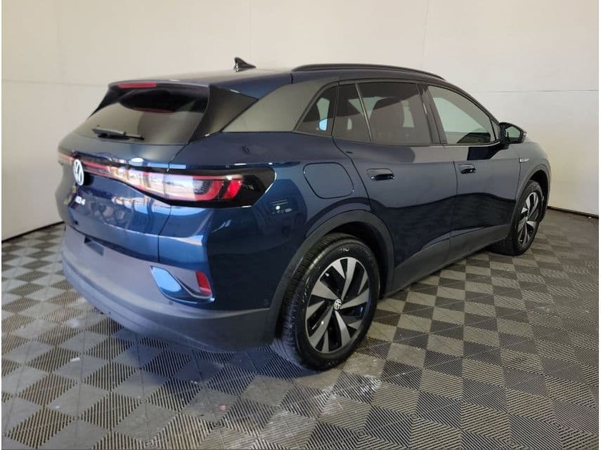 2023 Volkswagen ID.4 view 3