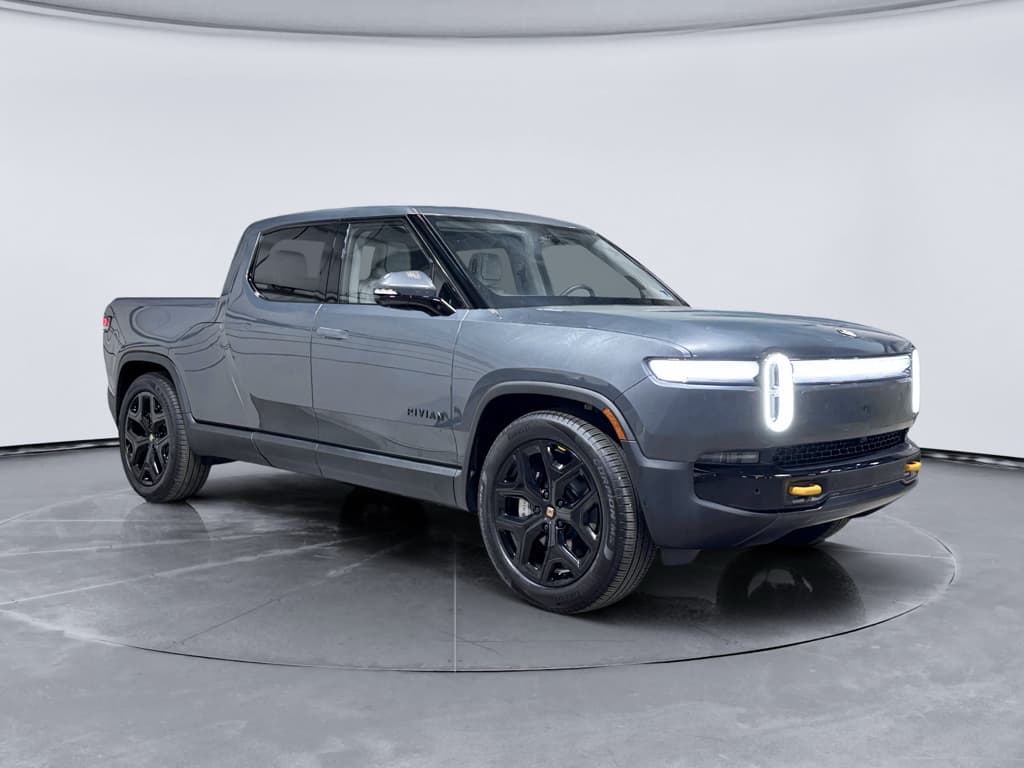 2025 Rivian R1T view 4