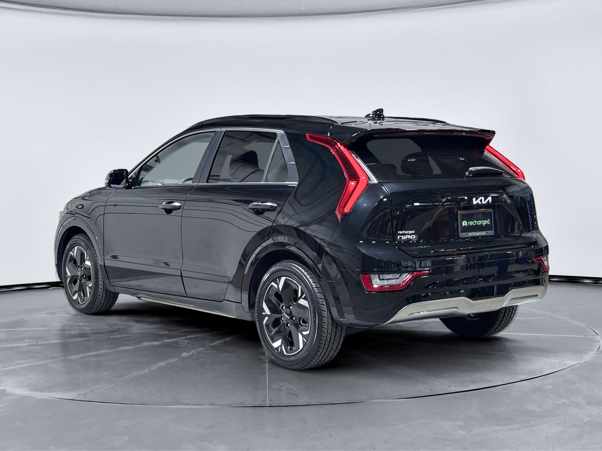 2023 Kia Niro EV view 2