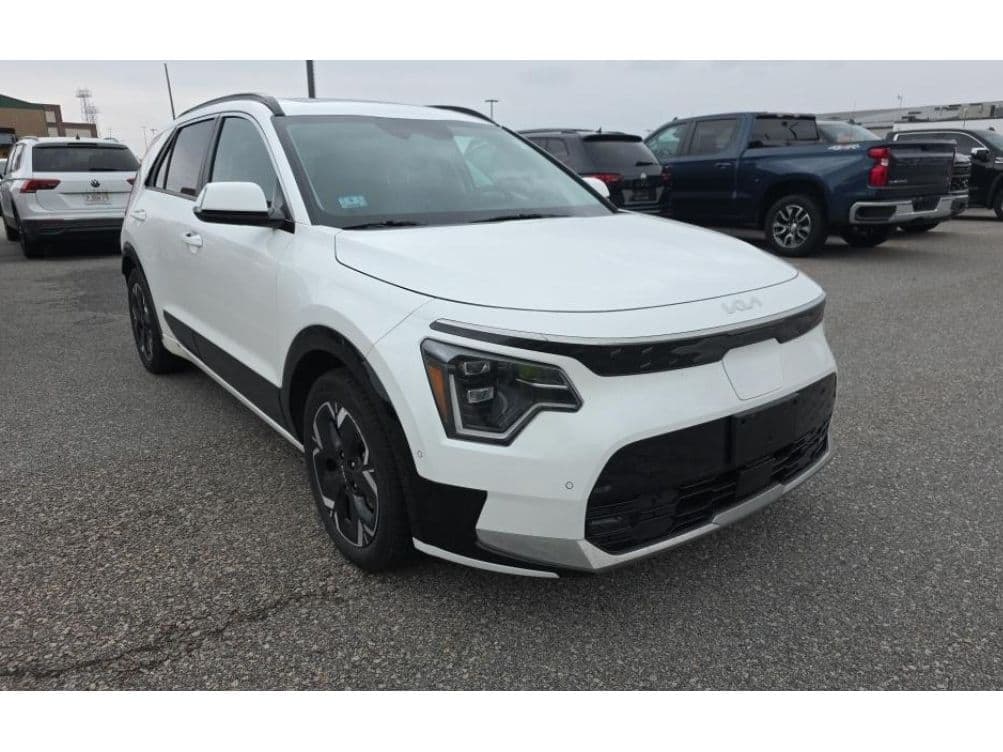 2023 Kia Niro EV view 2