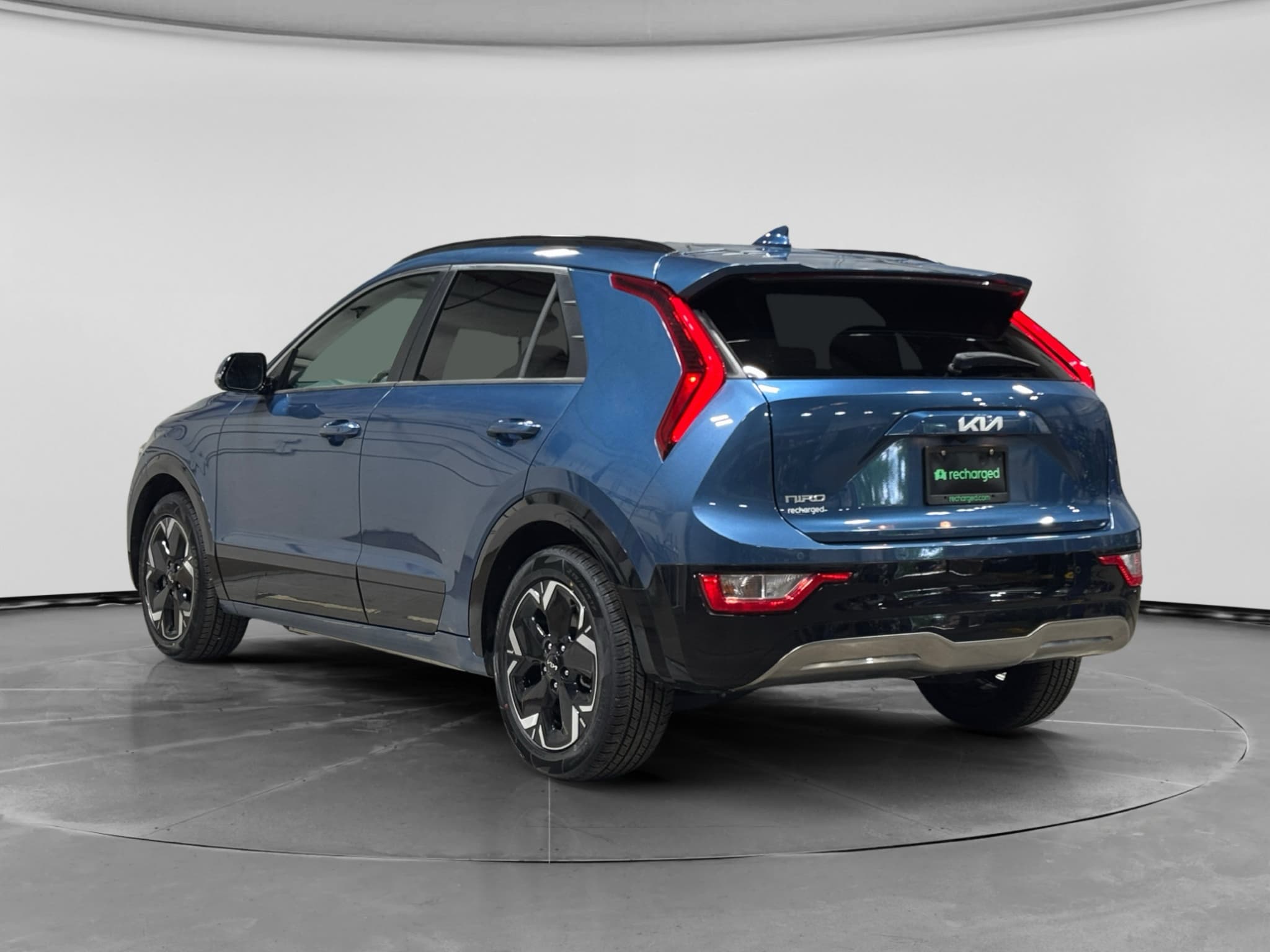 2023 Kia Niro EV view 2
