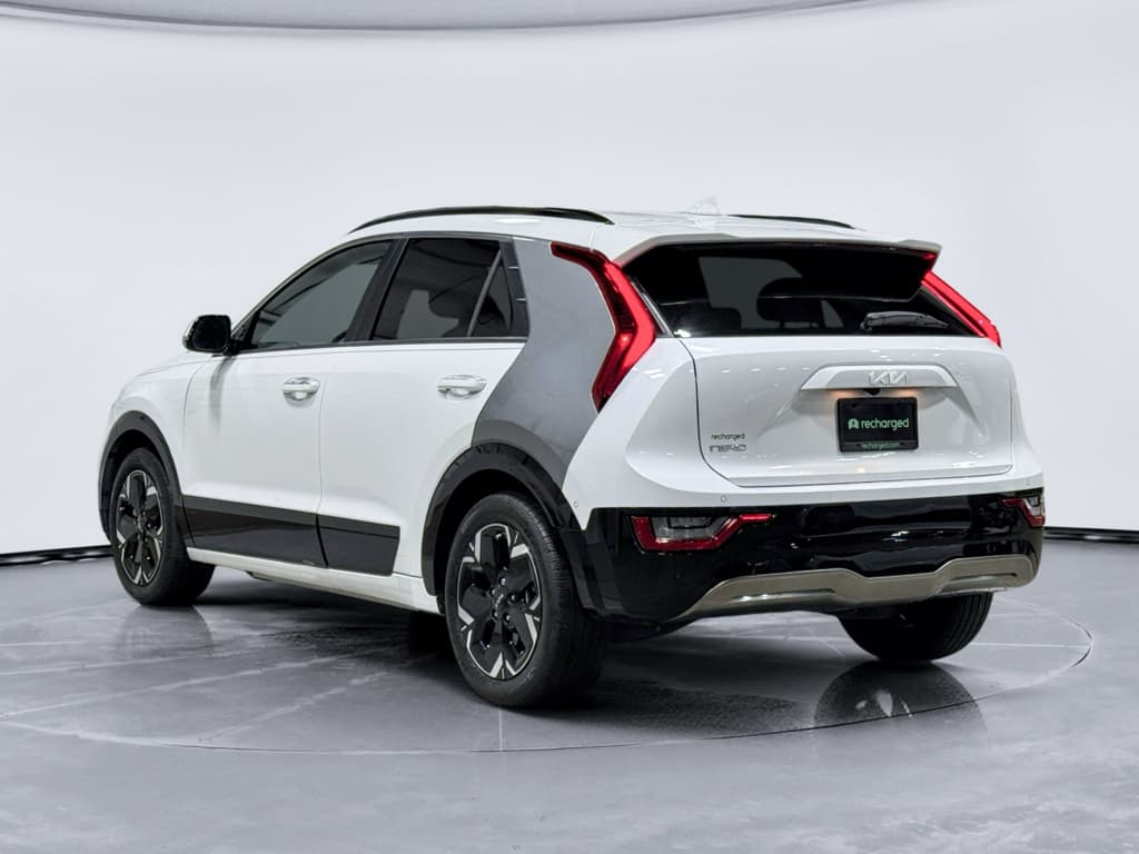 2023 Kia Niro EV view 2