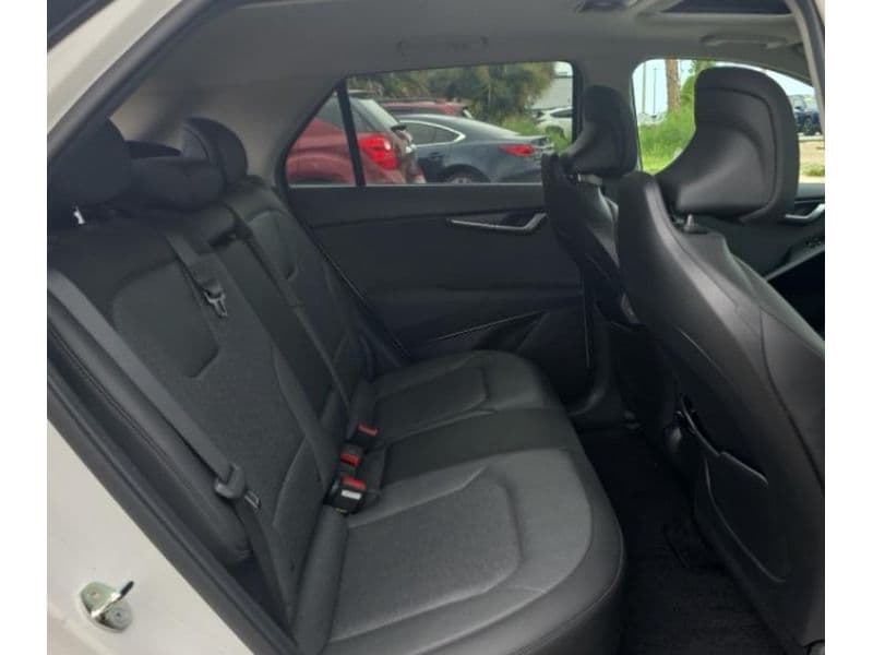 2023 Kia Niro EV view 6