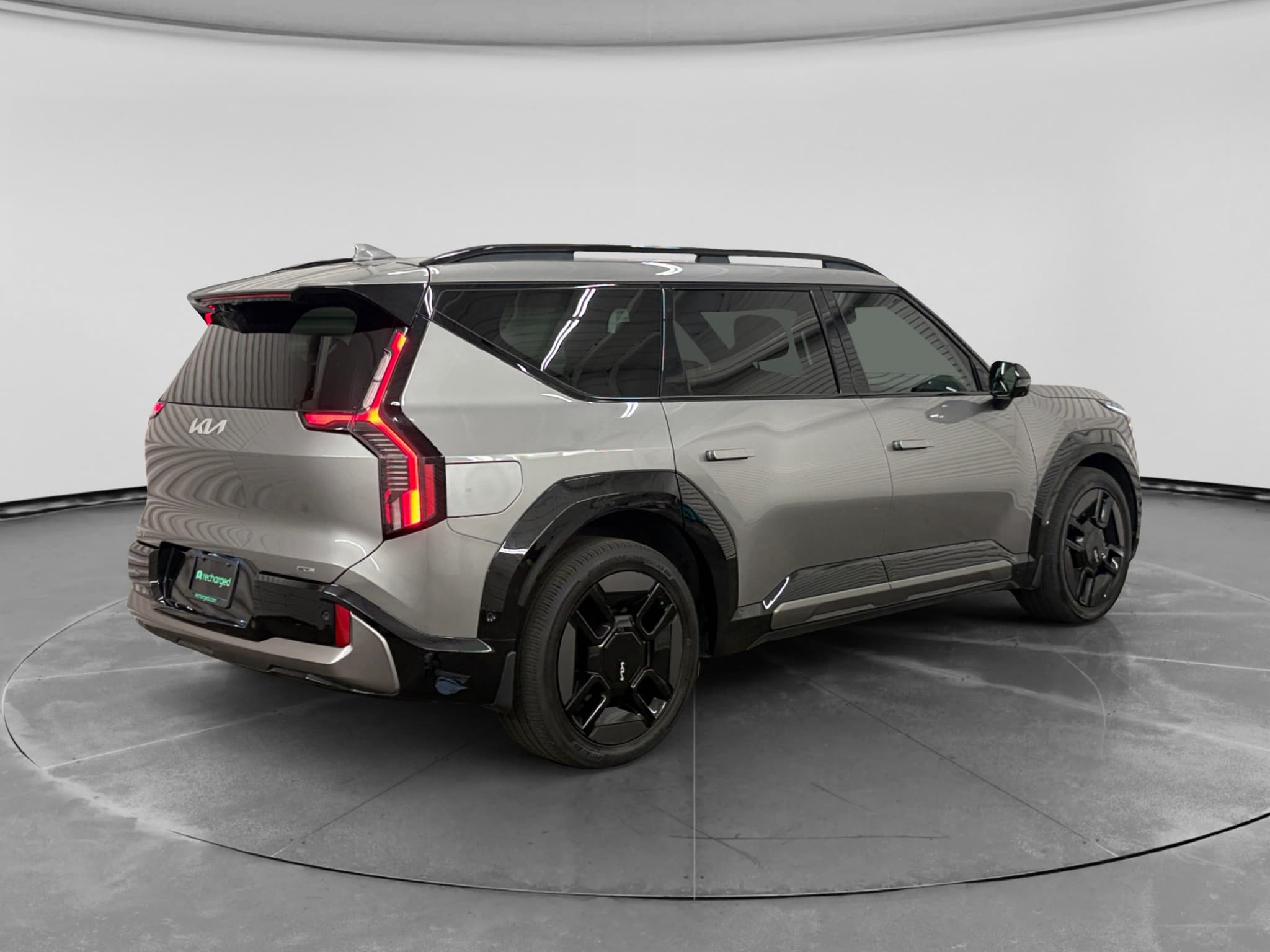 2024 Kia EV9 view 3