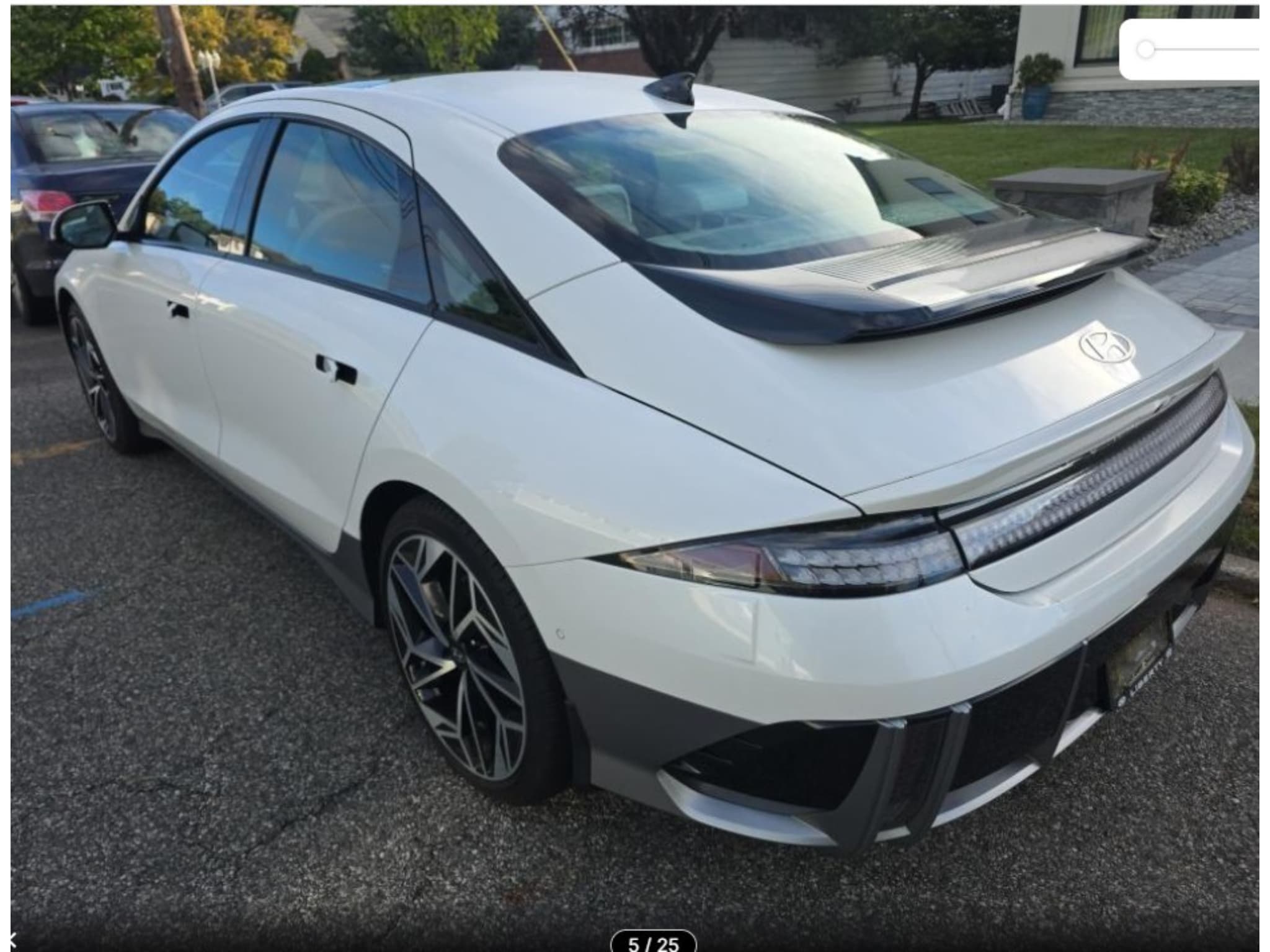 2023 Hyundai IONIQ 6 view 2
