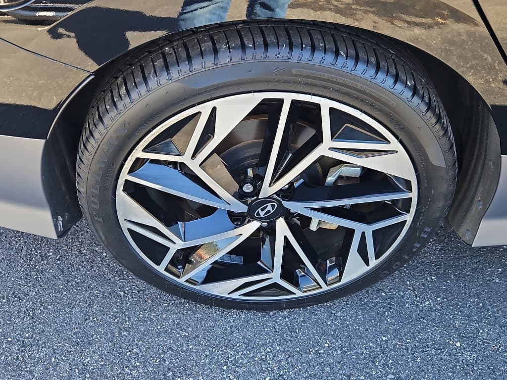 2023 Hyundai IONIQ 6 view 34