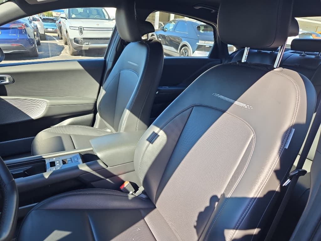 2023 Hyundai IONIQ 6 view 25