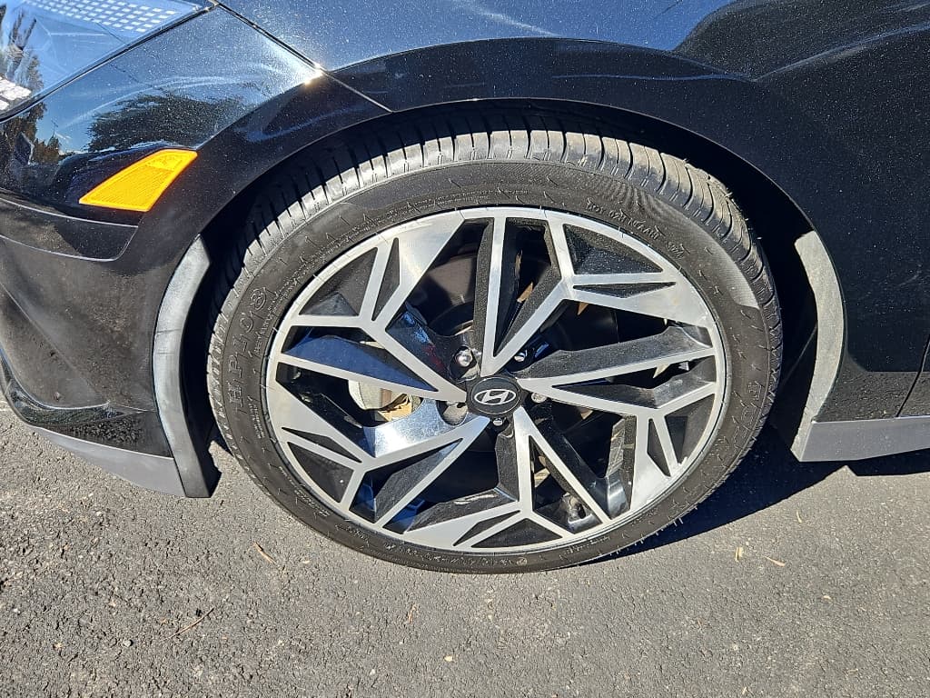 2023 Hyundai IONIQ 6 view 30