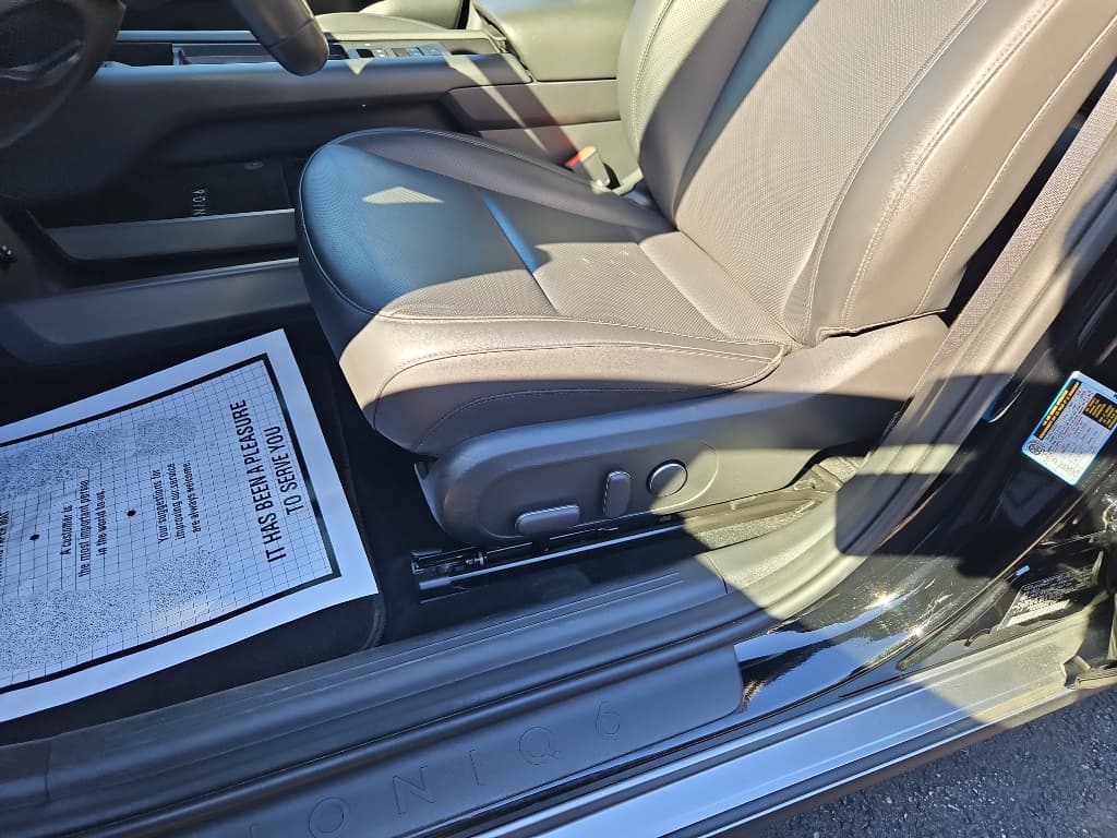 2023 Hyundai IONIQ 6 view 7