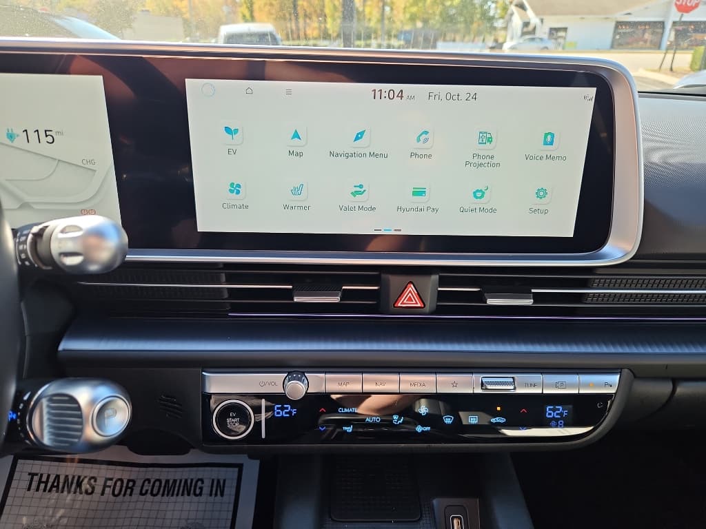 2023 Hyundai IONIQ 6 view 11