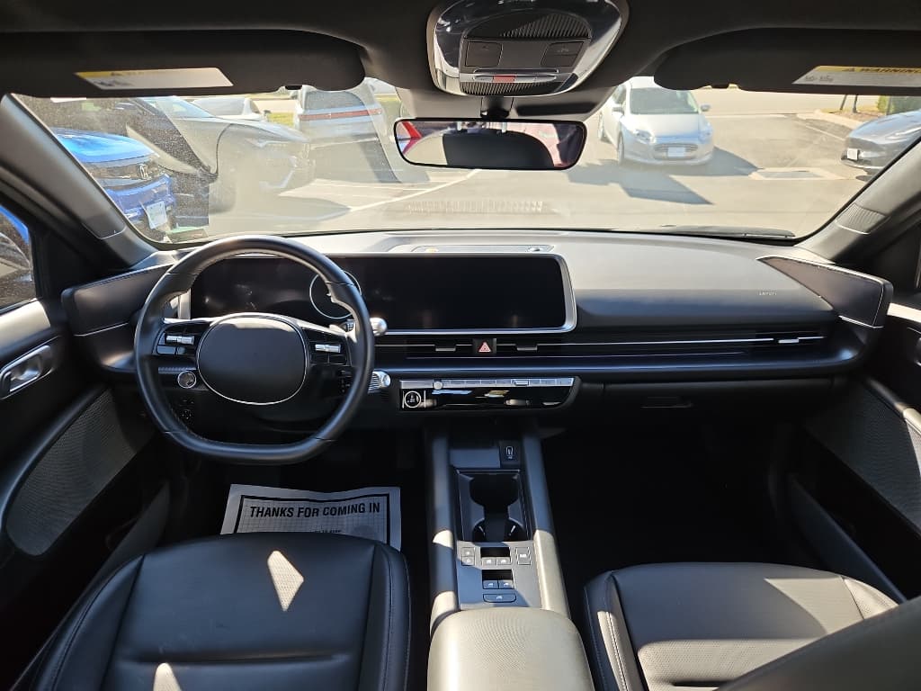 2023 Hyundai IONIQ 6 view 17