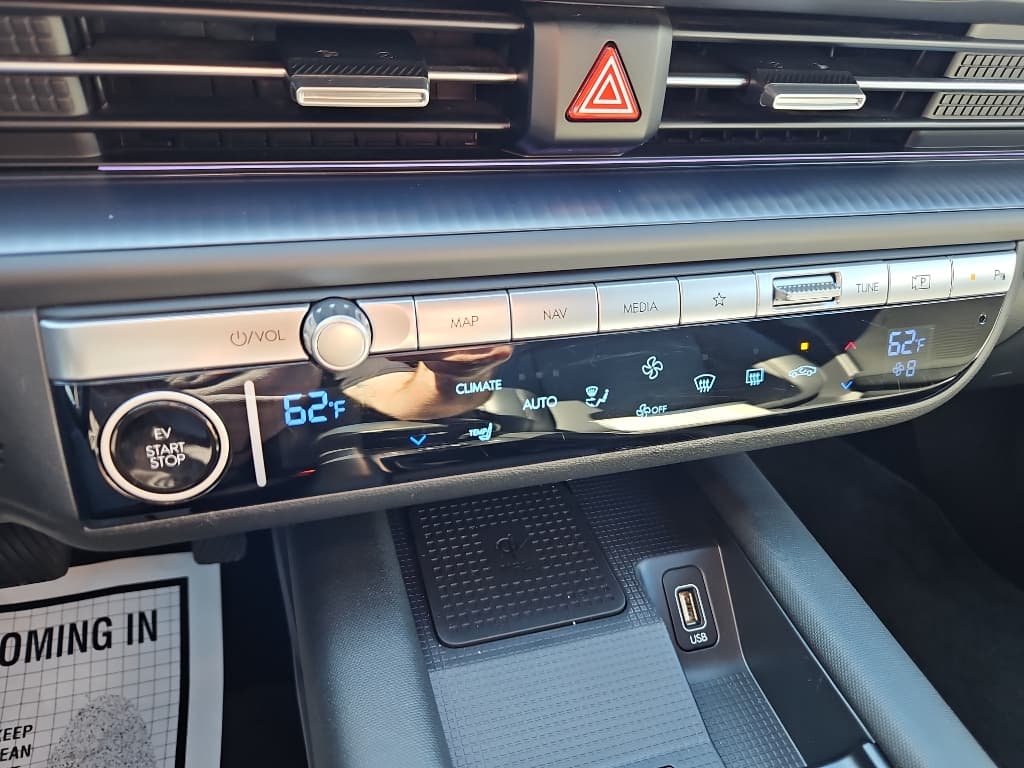 2023 Hyundai IONIQ 6 view 16