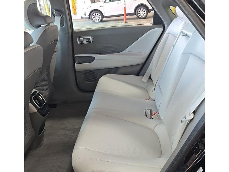 2023 Hyundai IONIQ 6 view 6