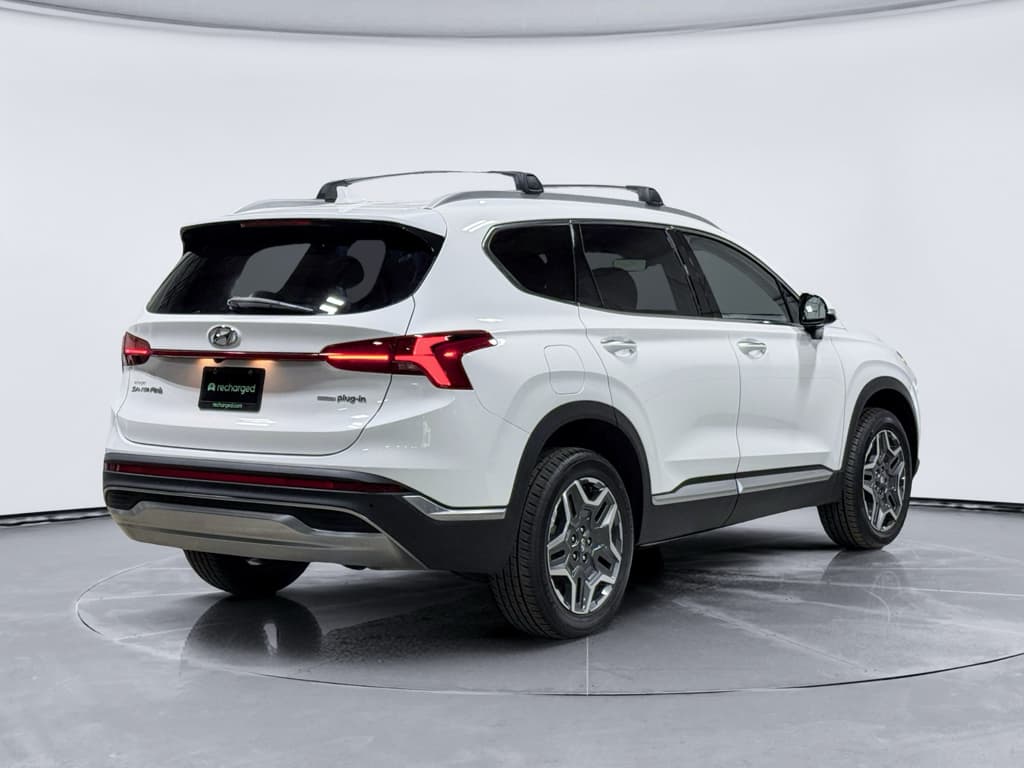 2022 Hyundai Santa Fe Plug-In Hybrid view 3