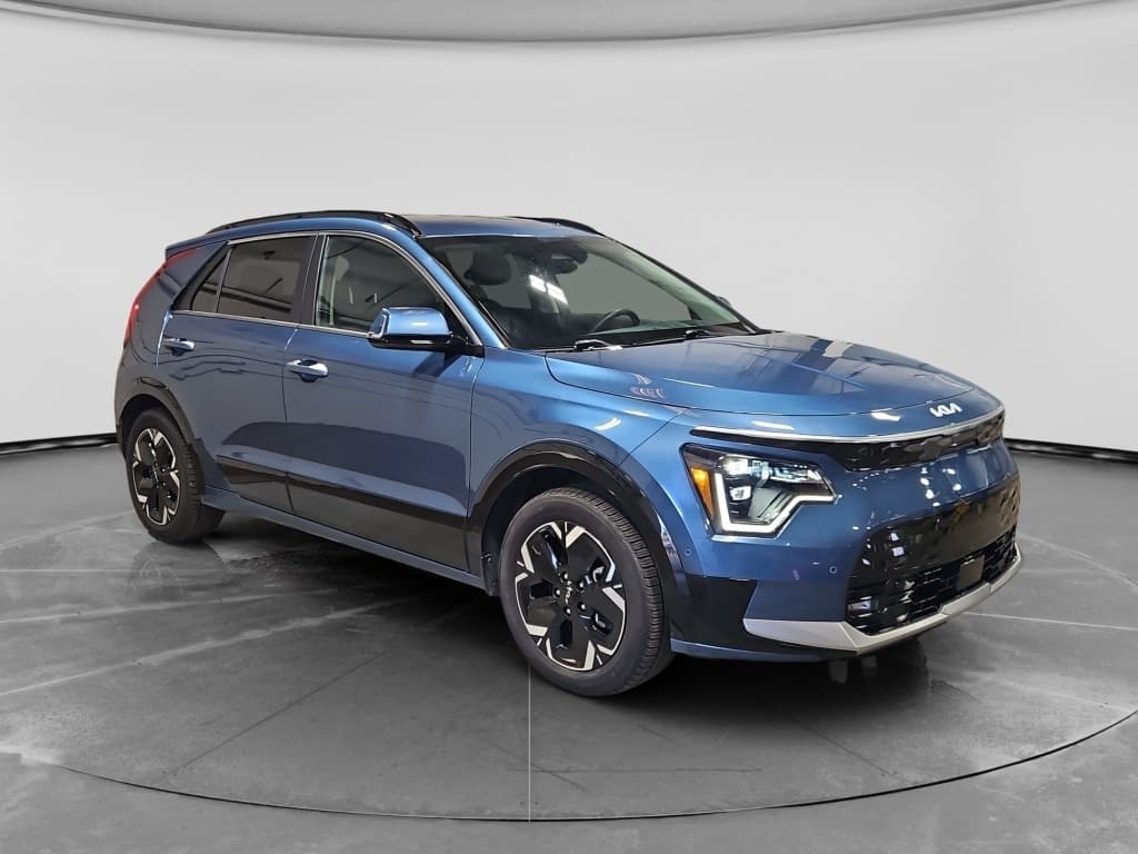 2023 Kia Niro EV view 4