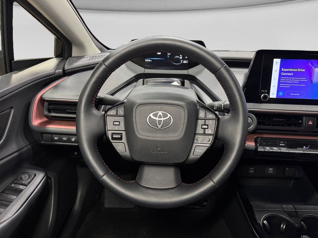 2025 Toyota Prius Prime view 5