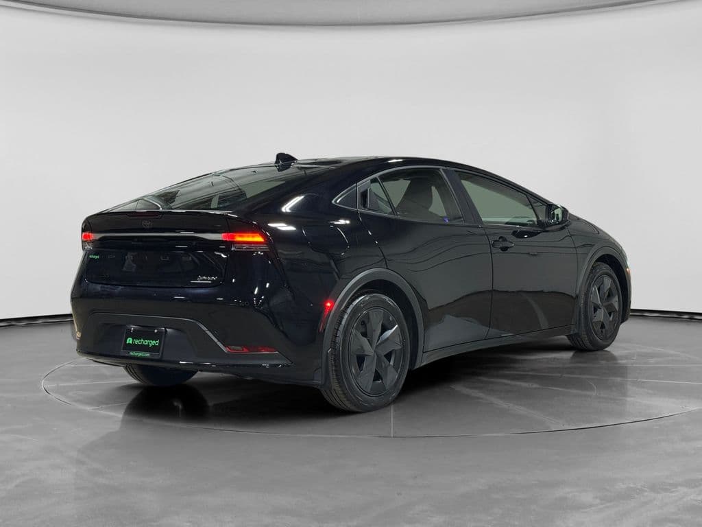 2025 Toyota Prius Prime view 3