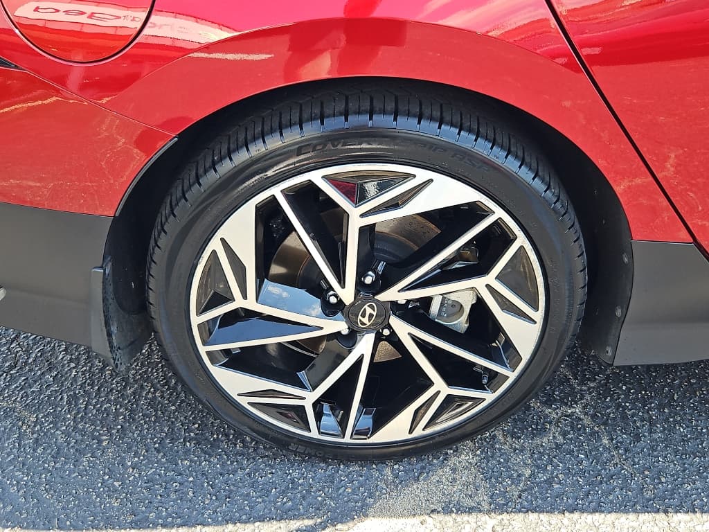 2023 Hyundai IONIQ 6 view 32