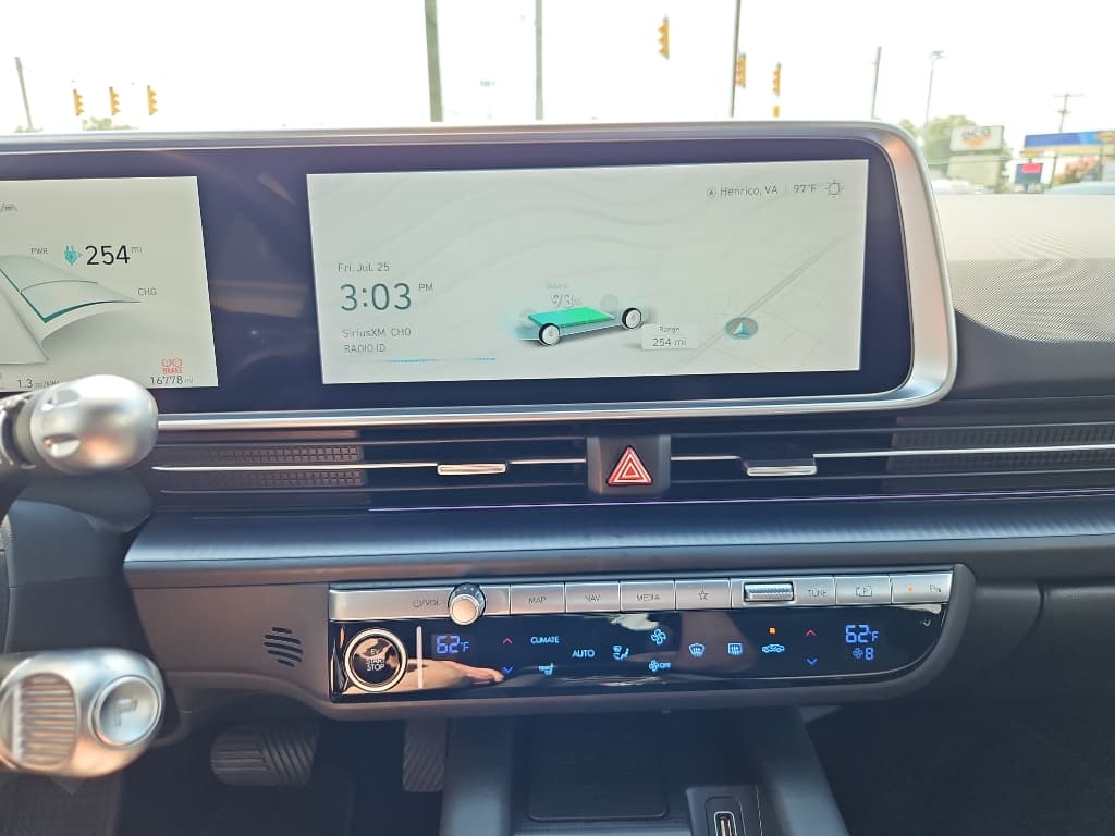 2023 Hyundai IONIQ 6 view 12