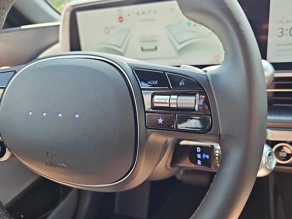2023 Hyundai IONIQ 6 view 10