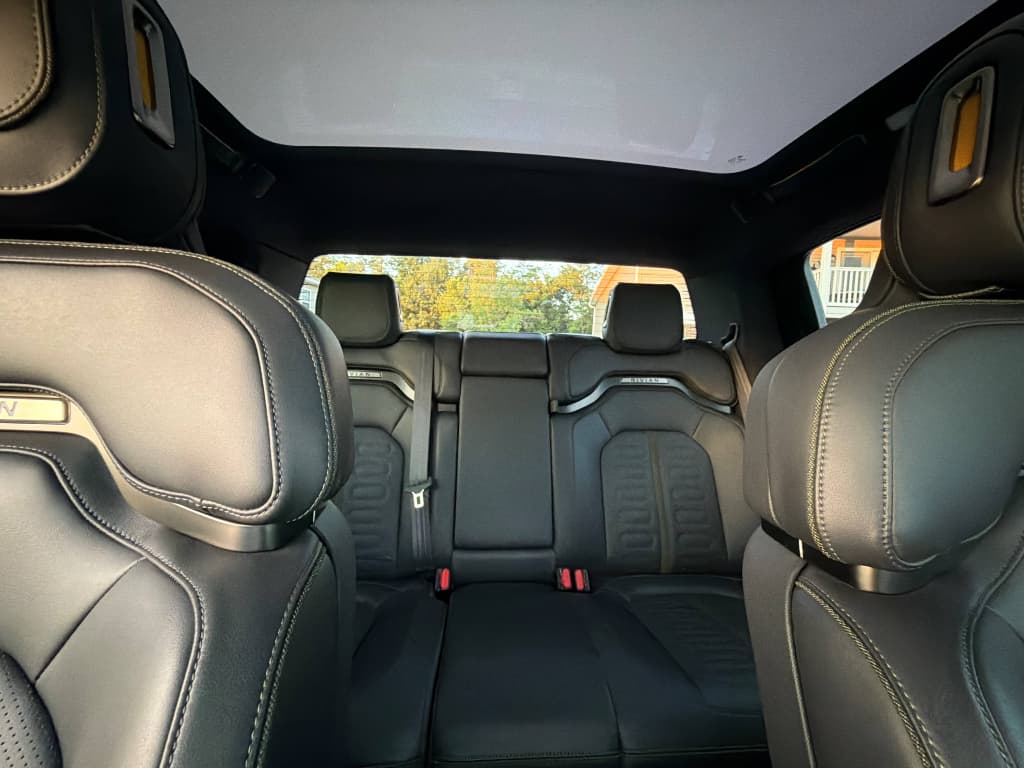 2026 Rivian R1T view 6