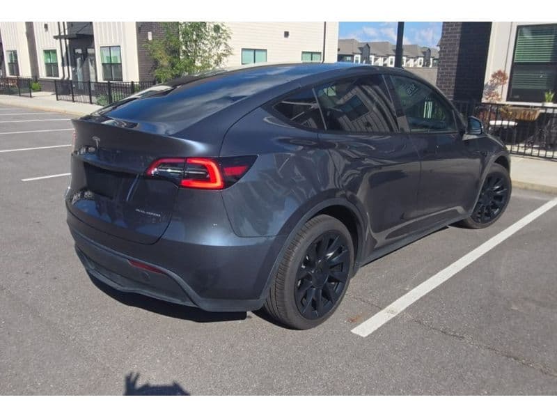 2023 Tesla Model Y view 3