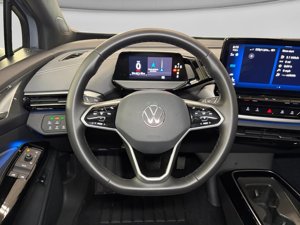 2023 Volkswagen ID.4 view 6