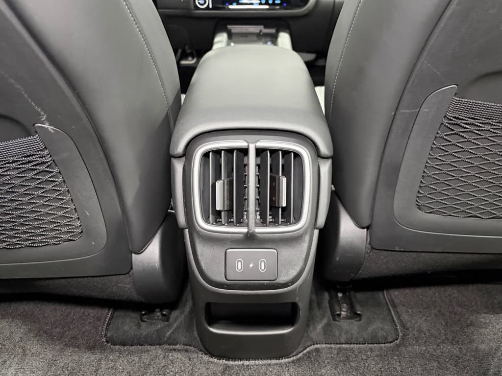 2023 Hyundai IONIQ 6 view 19