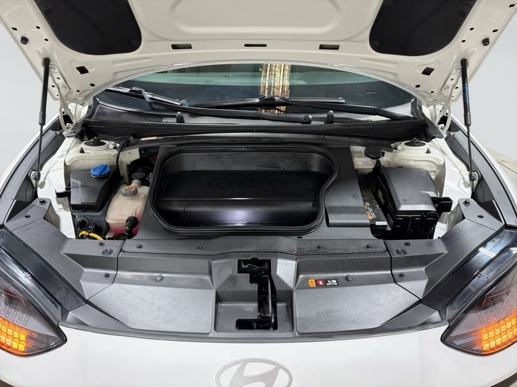 2023 Hyundai IONIQ 6 view 23