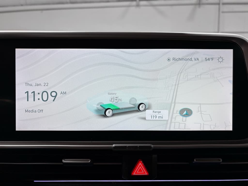 2023 Hyundai IONIQ 6 view 8