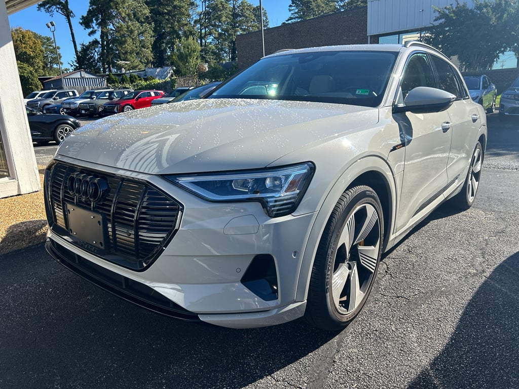 2022 Audi e-tron