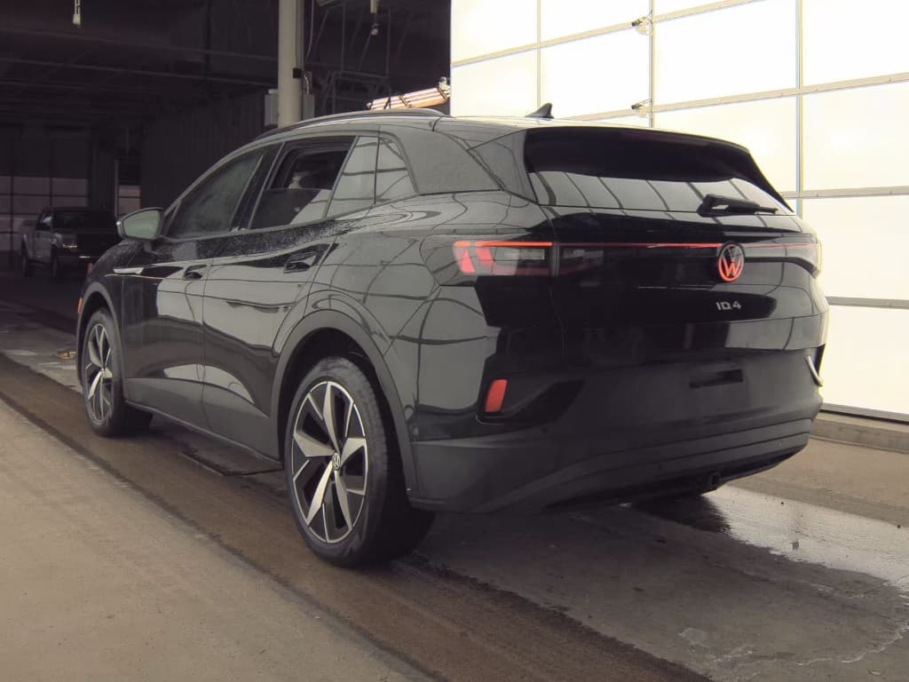 2023 Volkswagen ID.4 view 4