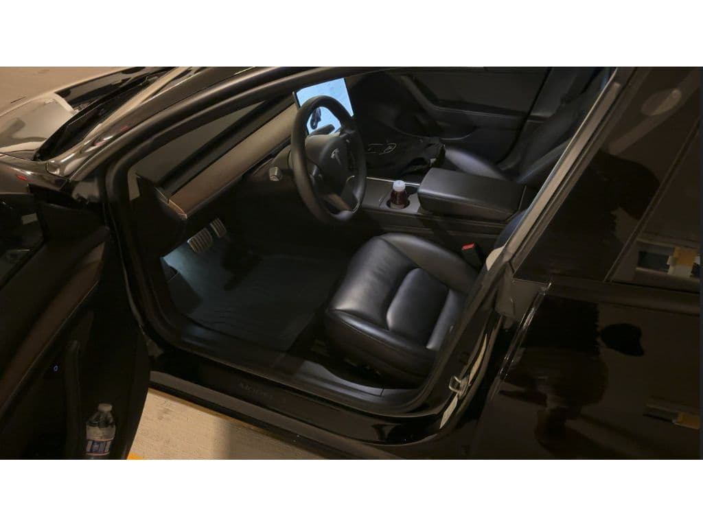 2021 Tesla Model 3 view 5