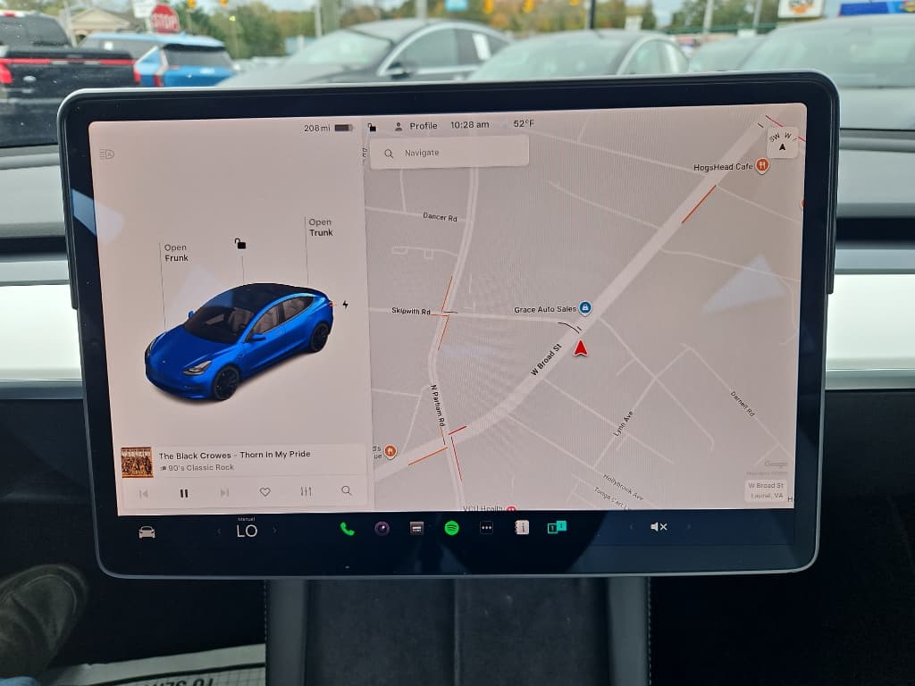 2021 Tesla Model 3 view 11