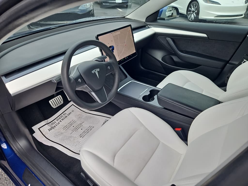 2021 Tesla Model 3 view 16