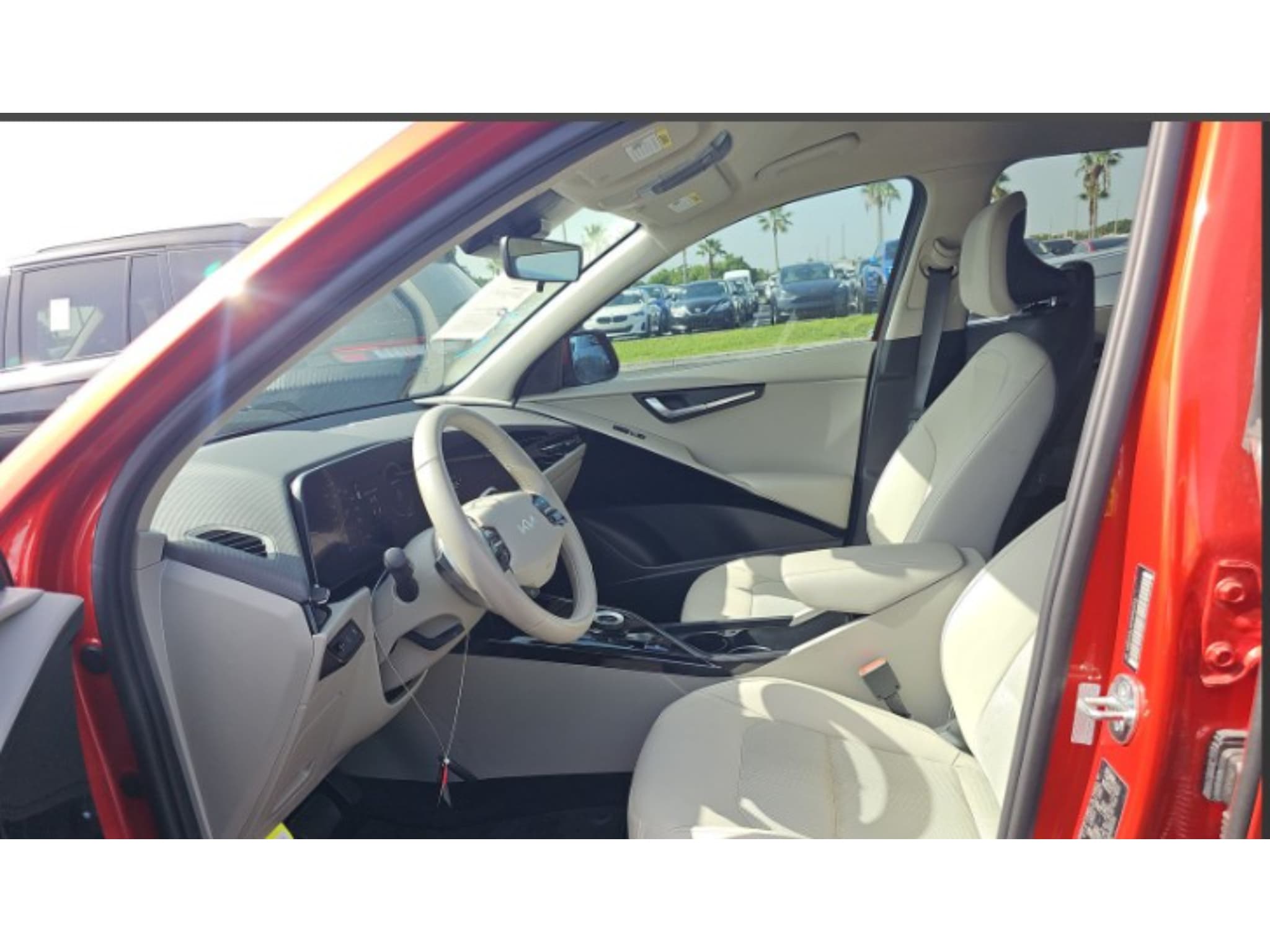 2023 Kia Niro EV view 5