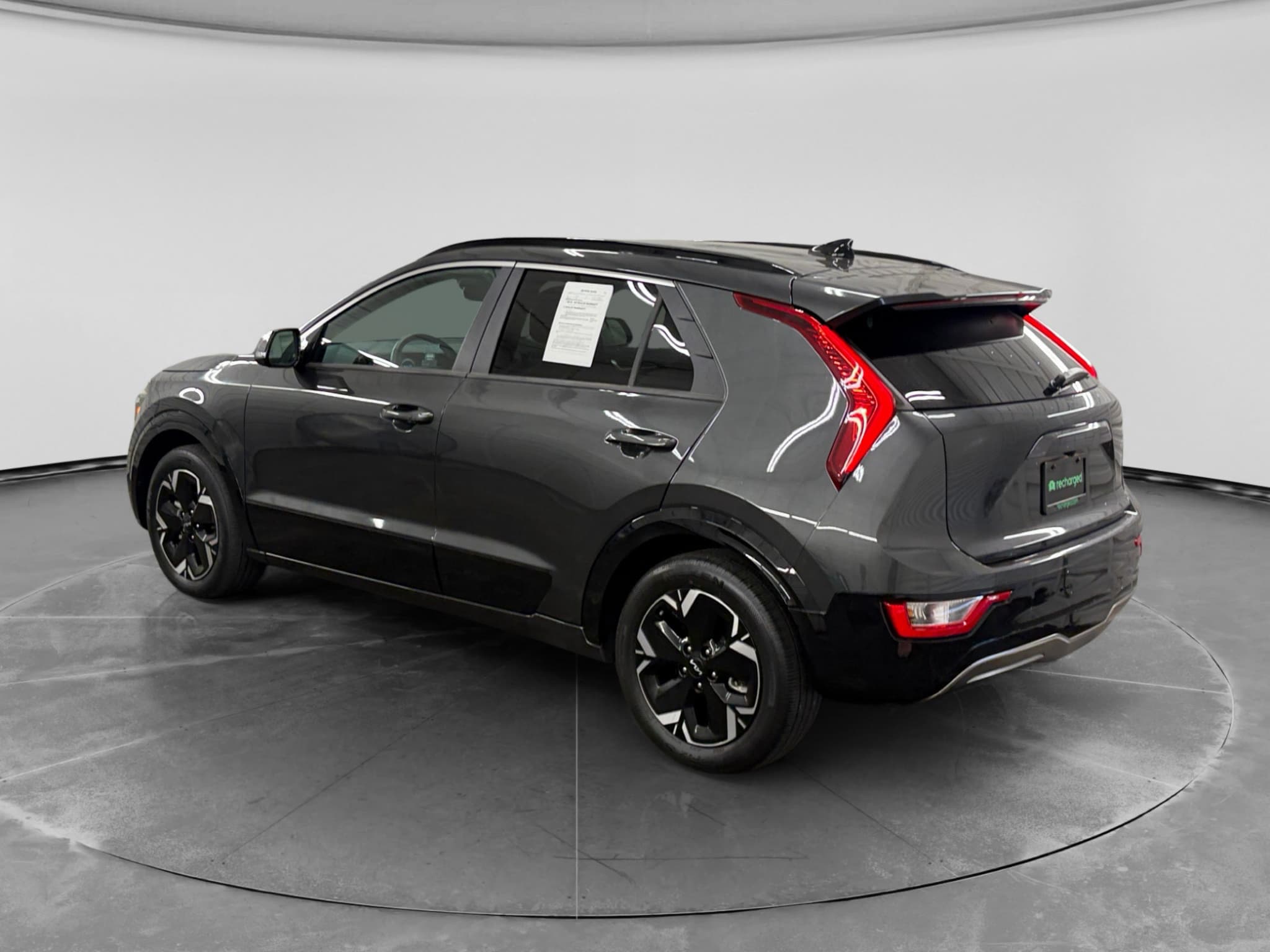 2023 Kia Niro EV view 2