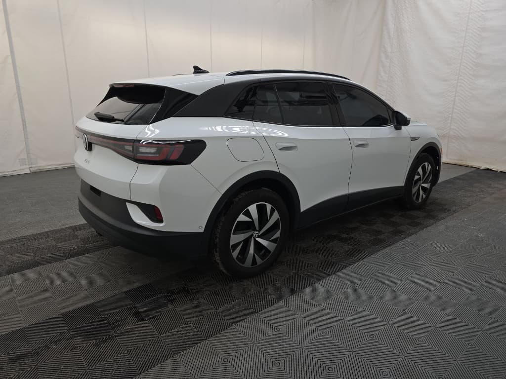 2023 Volkswagen ID.4 view 3