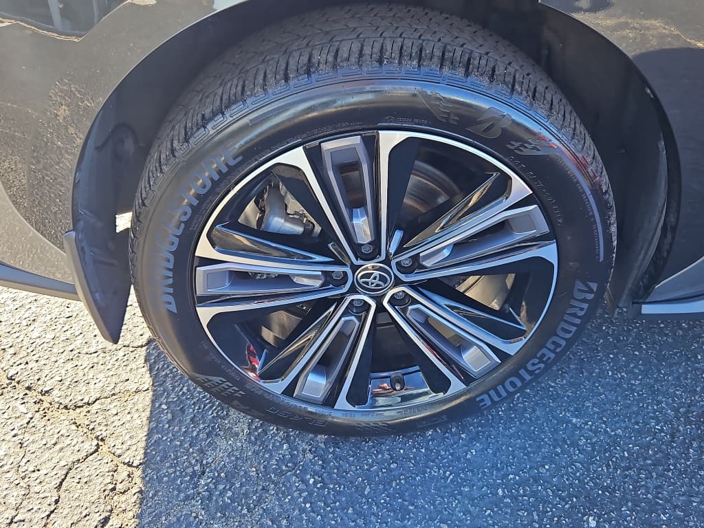 2023 Toyota bZ4X view 30