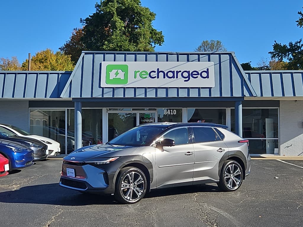 2023 Toyota bZ4X view 1