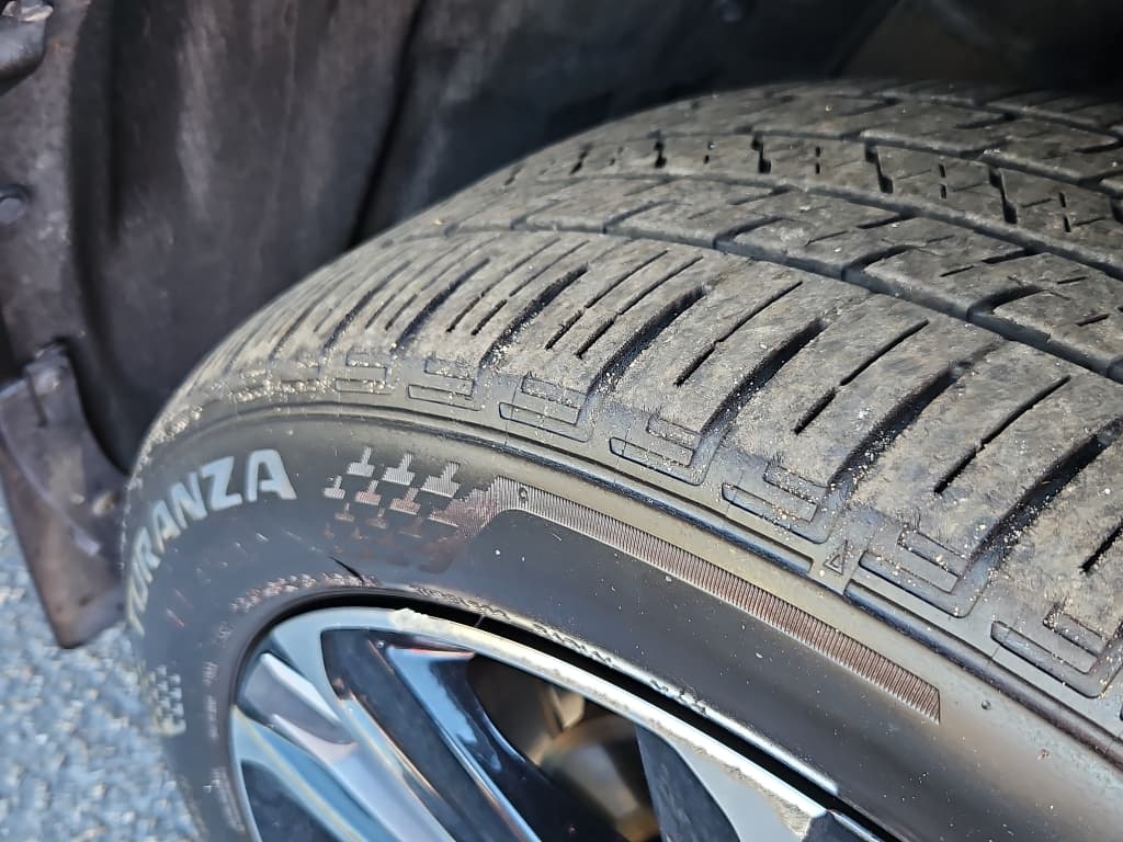 2023 Toyota bZ4X view 33