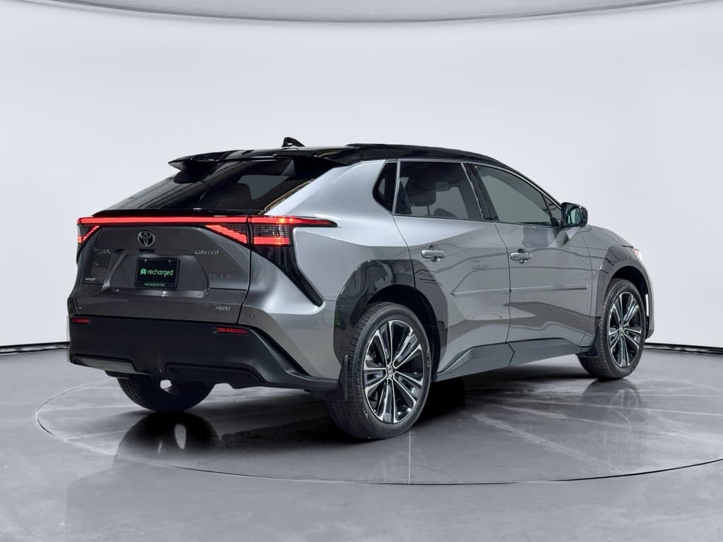 2023 Toyota bZ4X view 3