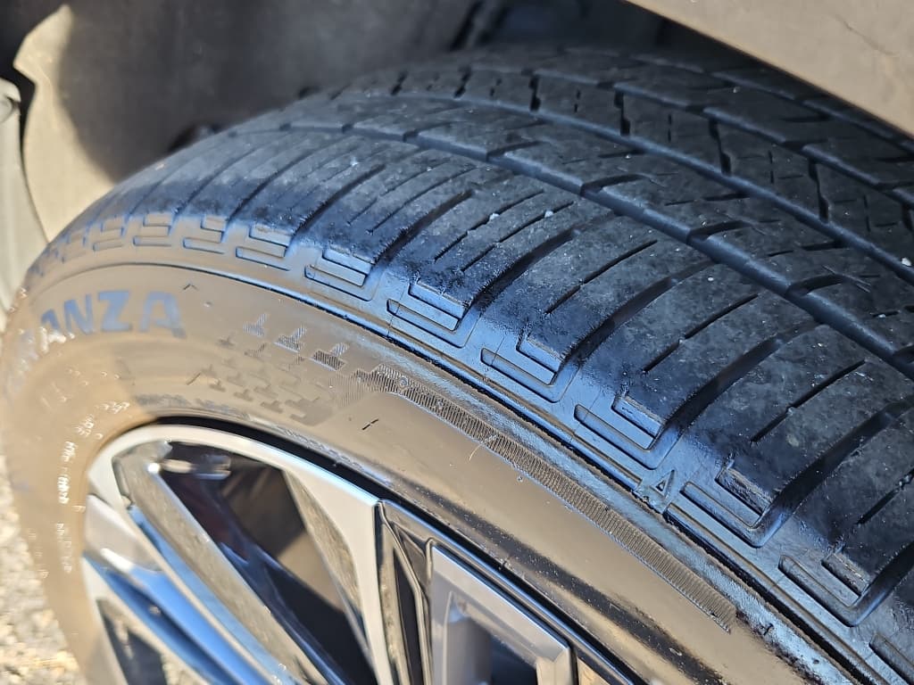 2023 Toyota bZ4X view 29